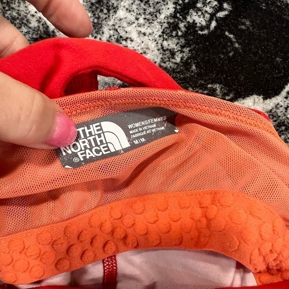 THE NORTH FACE orangish red exercise top with cross back shoulder straps - Picture 10 of 13